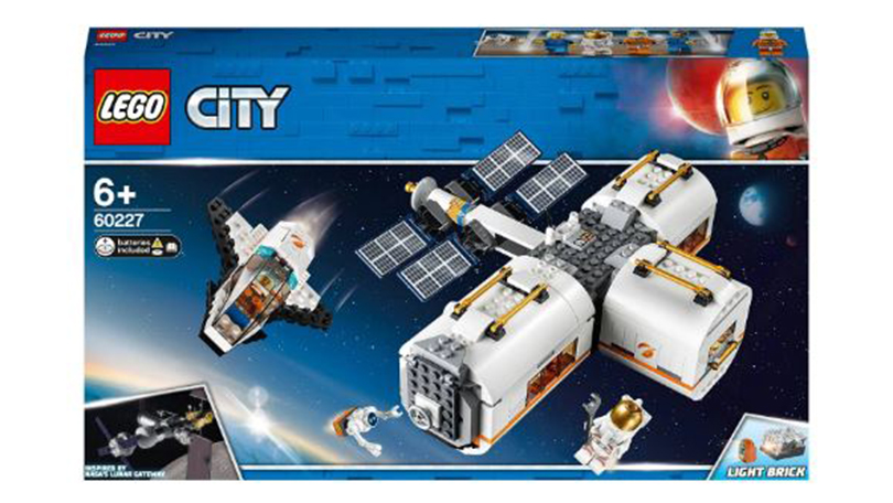 LEGO CITY Lunar Space Station